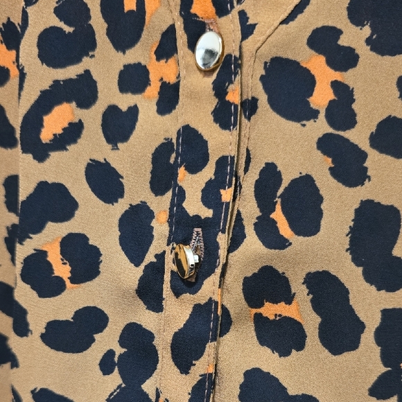 JM Collection Brown,peach and Black Animal Cheetah Print Blouse V Neck Size Med - Picture 6 of 12